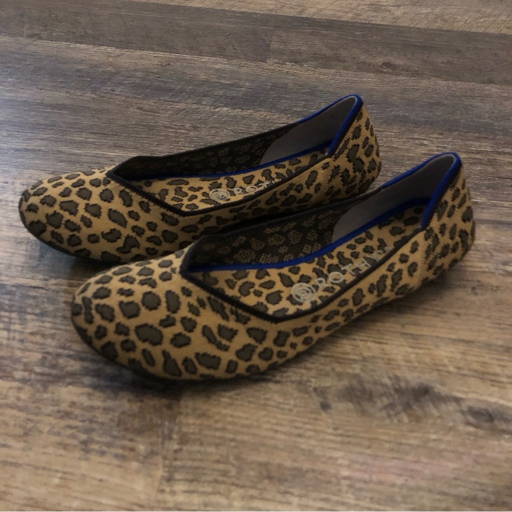 ROTHYS *RARE & DISCONTINUED* Size 9 EUC worn once around the house.